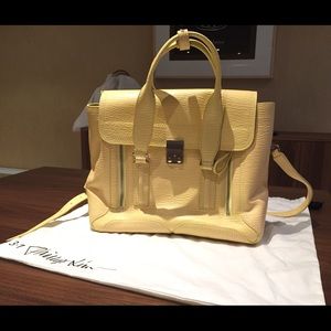 3.1 Phillip Lim Pashli in Pollon