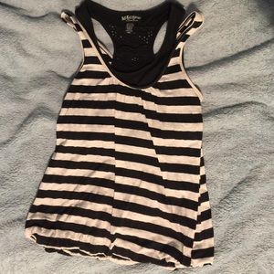 Striped double lined tank