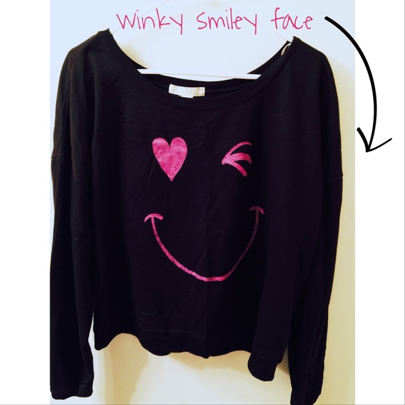 Forever 21 cotton smiley top