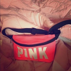 VS PINK FANNY PACK