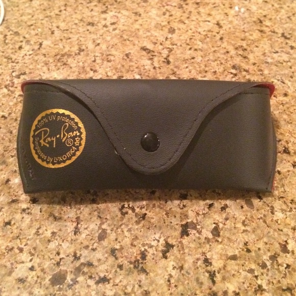 Brown/Black Raybans Never Worn! With case and tags