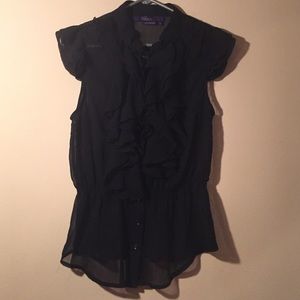 Black, ruffled, sleeveless pullover. XL