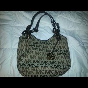 MICHAEL KORS SIGNATURE PURSE