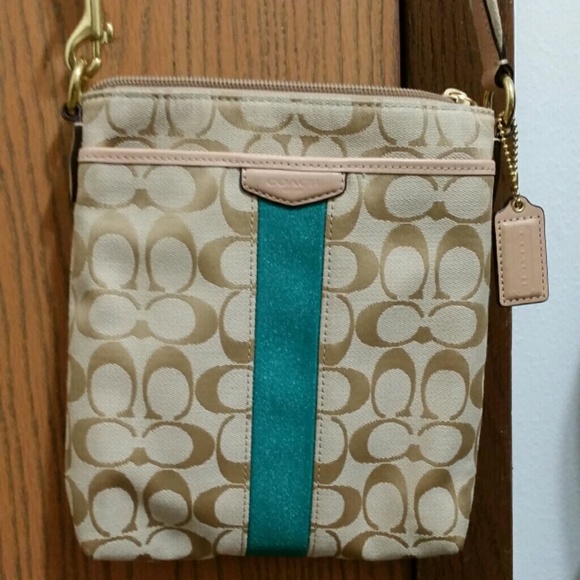 Coach Signature Stripe North/South Swingpack