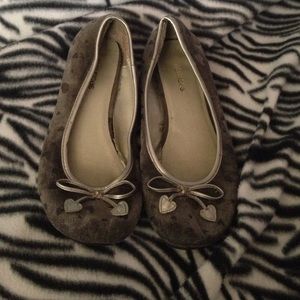 Maurice's flats with hearts