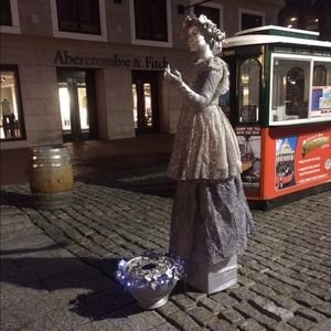 Meet your Posher, Abby