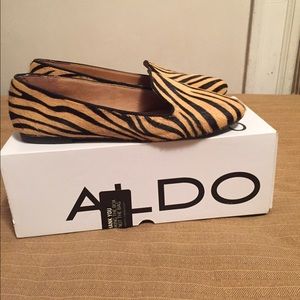 Tiger print flats