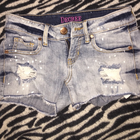 Cute decree shorts 0