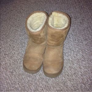 UGG classic chestnut