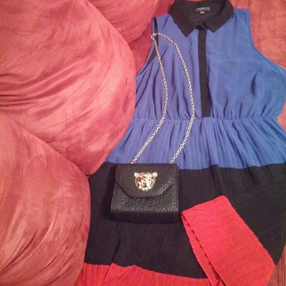 Forever 21 Dresses & Skirts - Forever 21 Color Blocked Dress