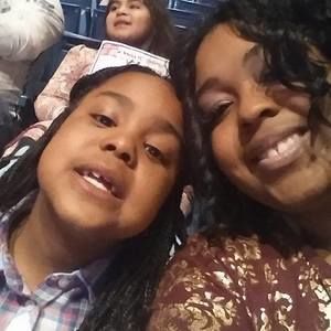 Meet your Posher, Alecia