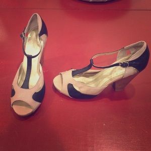 Seychelles Leather Pump