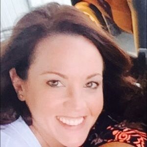 Meet your Posher, Holly