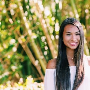 Meet your Posher, Valentina