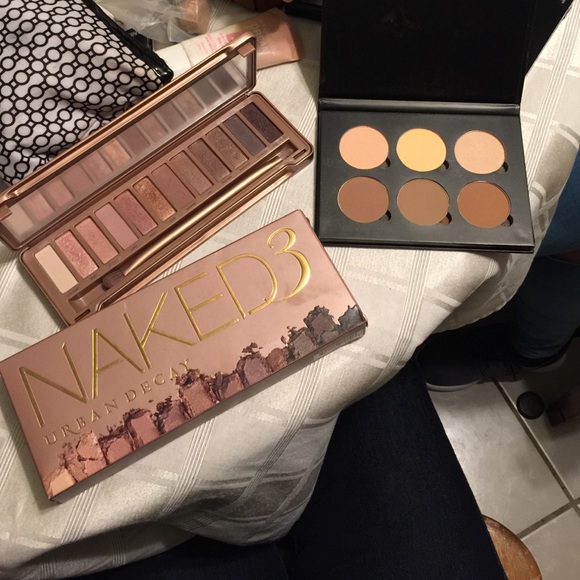 Naked 3&contour kit from ANASTASIA BUNDLE - Picture 2 of 3