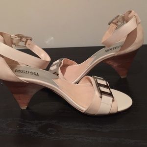 Michael Kors off white sandals with sliver buckle