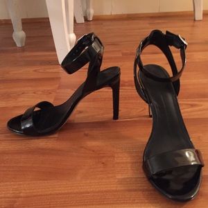 NWT DV Dolce Vita Berkeley Ankle Strap Heel