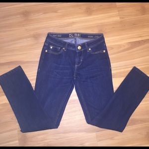 DL1961 Angel Jeans Sz 26 Mariner Wash
