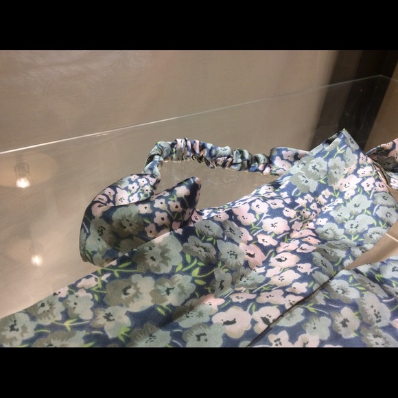 Silky floral hair tie