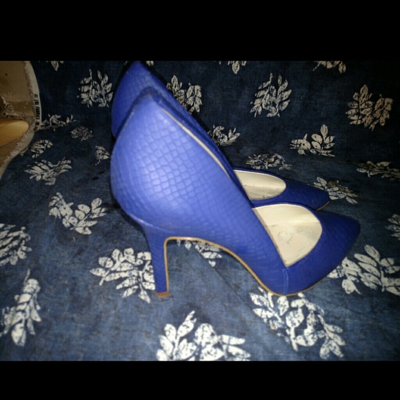 ******SOLD*****Snakeskin ALDO pumps -- worn twice!