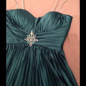 Teal Dress/Red Cocktail dress bundle for manoue47