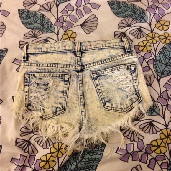 Cut off shorts - Picture 4 of 4