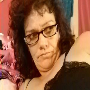 Meet your Posher, Traci