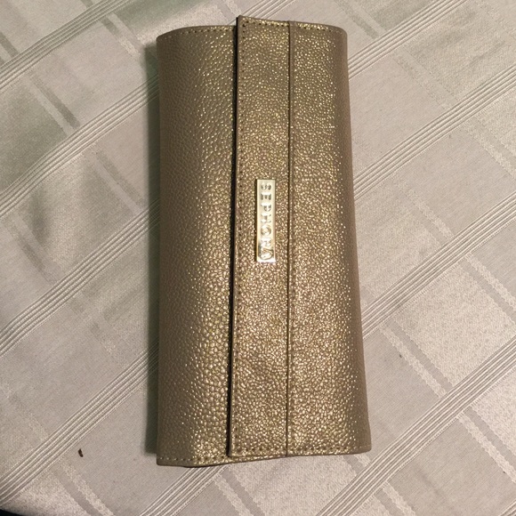 SOLD - Picture 3 of 3