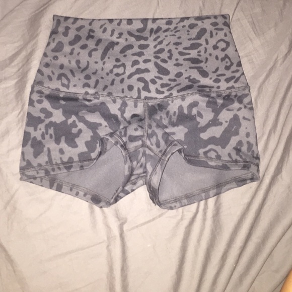 Lululemon boogie short roll down
