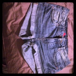 Divided by h&m light wash shorts