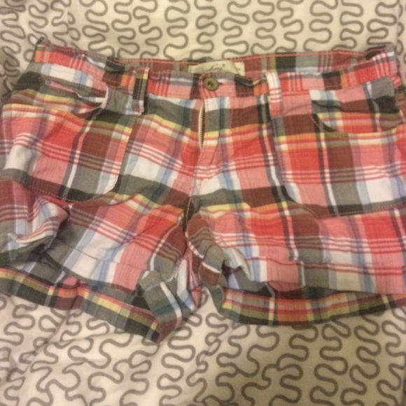 Levi's plaid shorts
