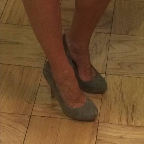Additional pics of Steve Madden pumps