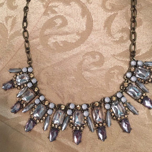 Statement Necklace ON SALE 💝💝💝 - Picture 2 of 3