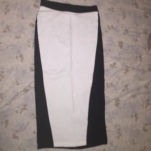 Midi black & white Express skirt • NWOT