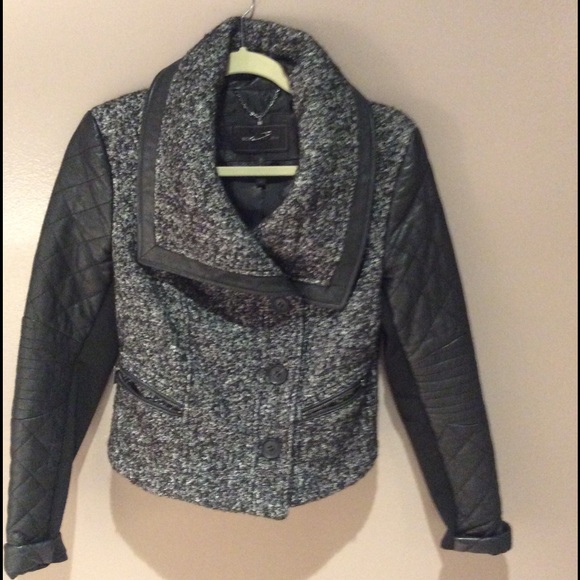 NWOT BCBGMAXAZRIA Contrast sleeves tweed jacket