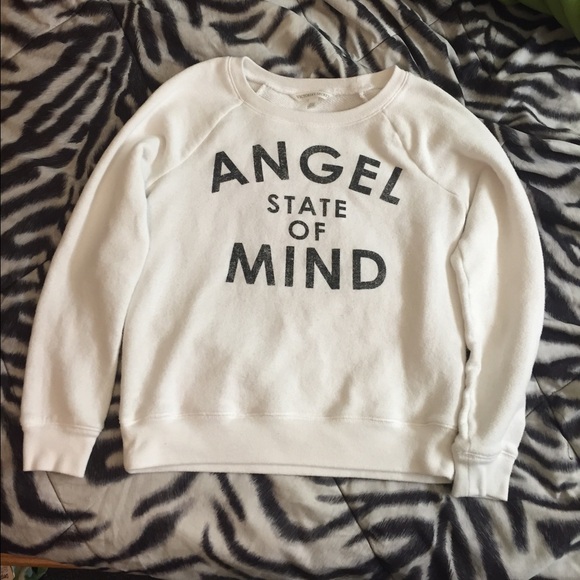 VS Angel State of Mind Crew Tshirt - Picture 1 of 2