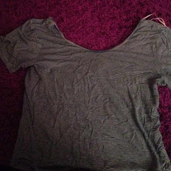 teal cropped stripe shirt