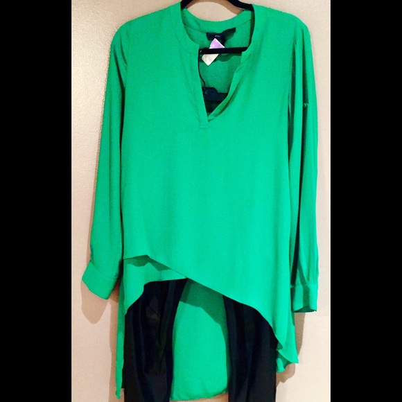 NWOT Maxzie asymmetrical top