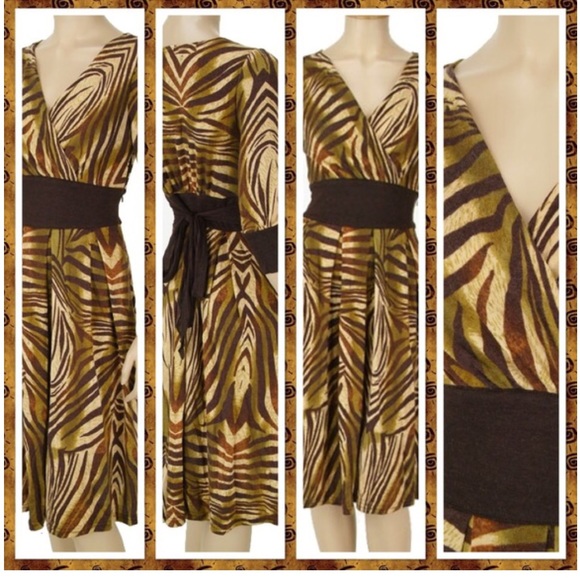 RYU ANIMAL PRINT DRESS SALE - SMALL - Picture 3 of 4