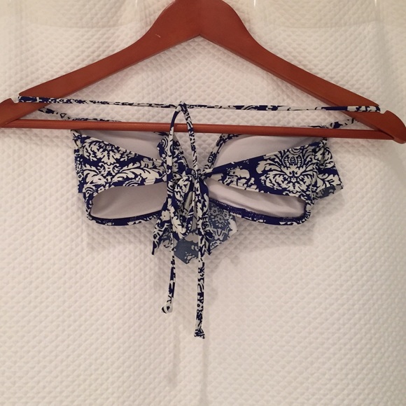 Ocean Ruffle Bandeau - Picture 2 of 2