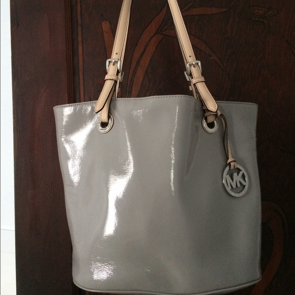 🔴sold🔴 Michael Kors Tote