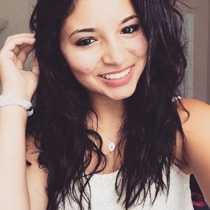 Meet your Posher, Jasmin