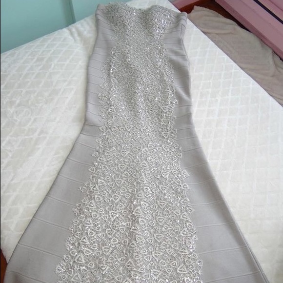 Dress - Picture 3 of 4
