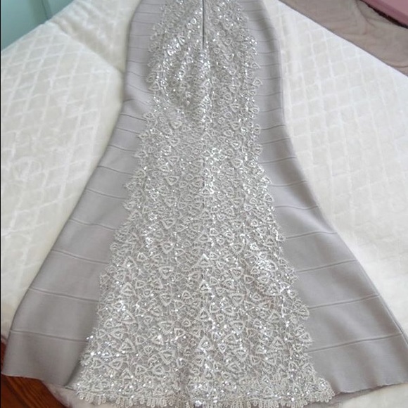 Dress - Picture 4 of 4