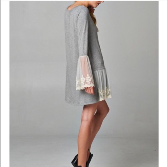 🆕The MANDY Laced Bell Sleeves Dress - BURGUNDY - Picture 3 of 4