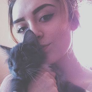 Meet your Posher, Raelee