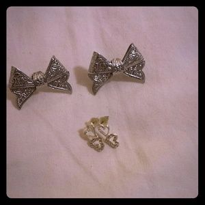 Two pairs of earrings