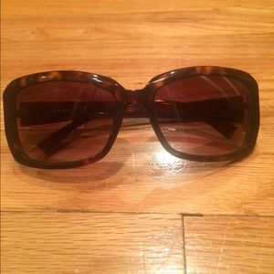 DKNY SUNGLASSES