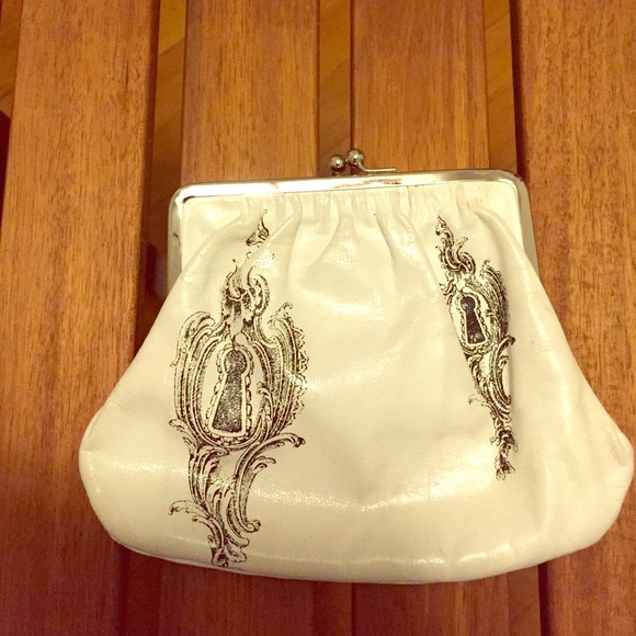 Claret clutch bag