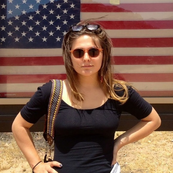 Meet your Posher, Kirsten - Picture 1 of 1